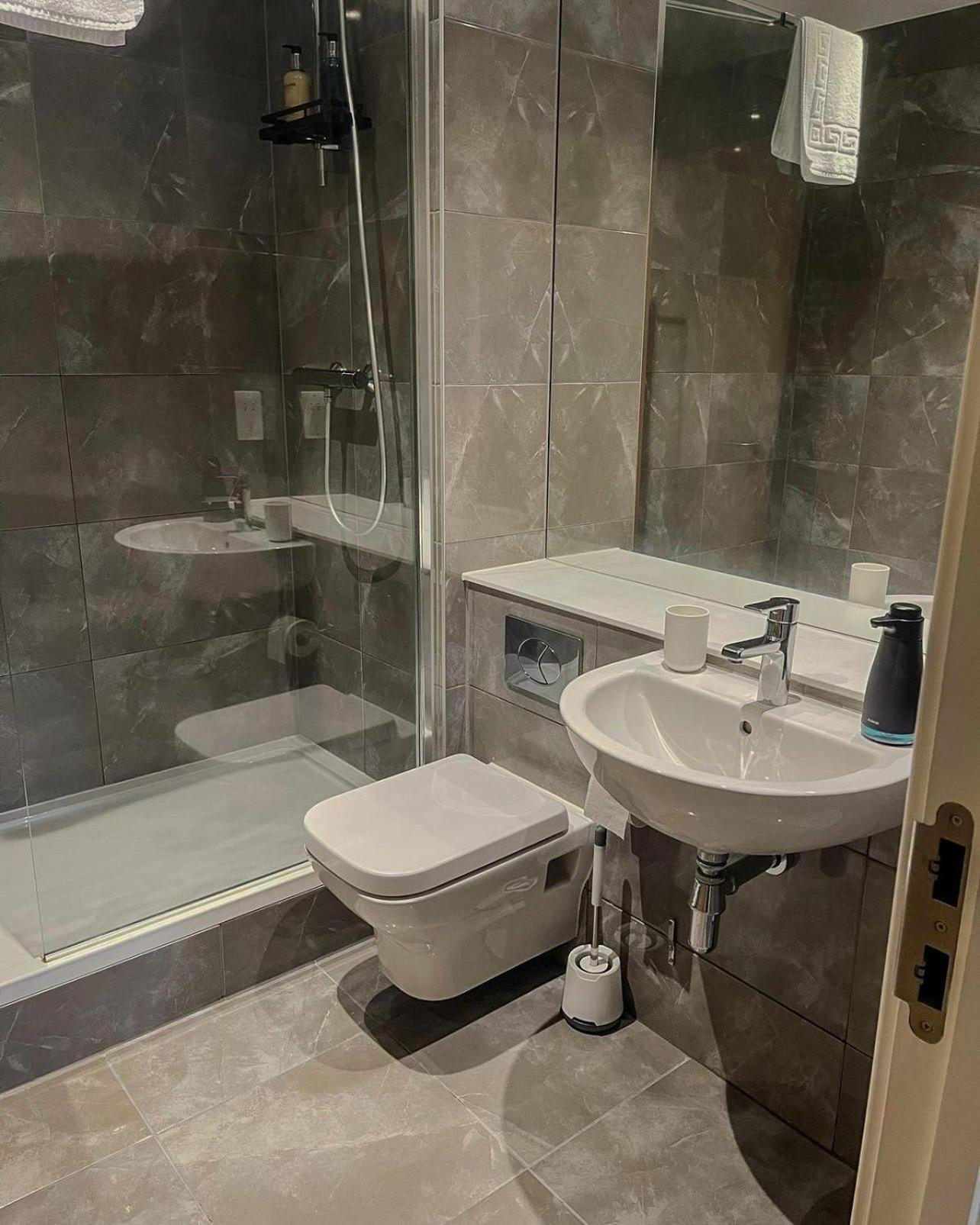 Elmardi Residence - City Centre 2 Bedroom Apartment Birmingham Exterior photo